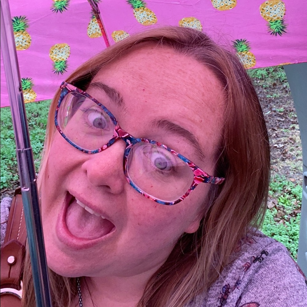 Meet your Posher, Jennifer